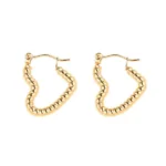 Aros dorados de corazón